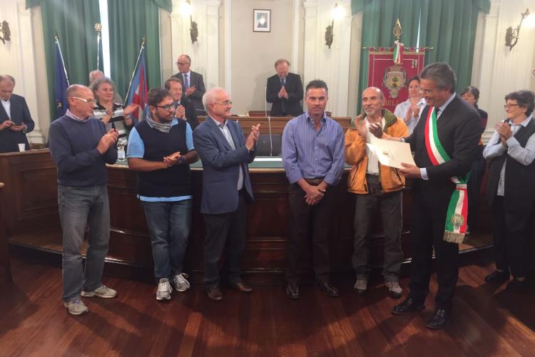 Gian Luca Cavalli riceve l'iscrizione all'albo d'onore della città