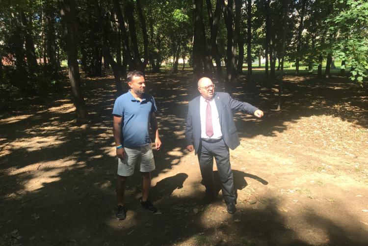 Il sindaco e il suo vice al Parco della Rovere
